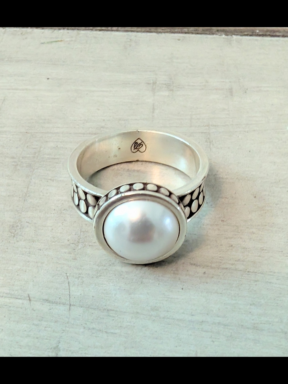 Brighton Pebble Dot Pearl Wide Band Ring Size 8